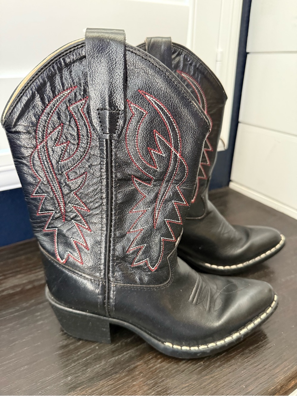 Old West Black Leather Western Boots with Red Embroidery